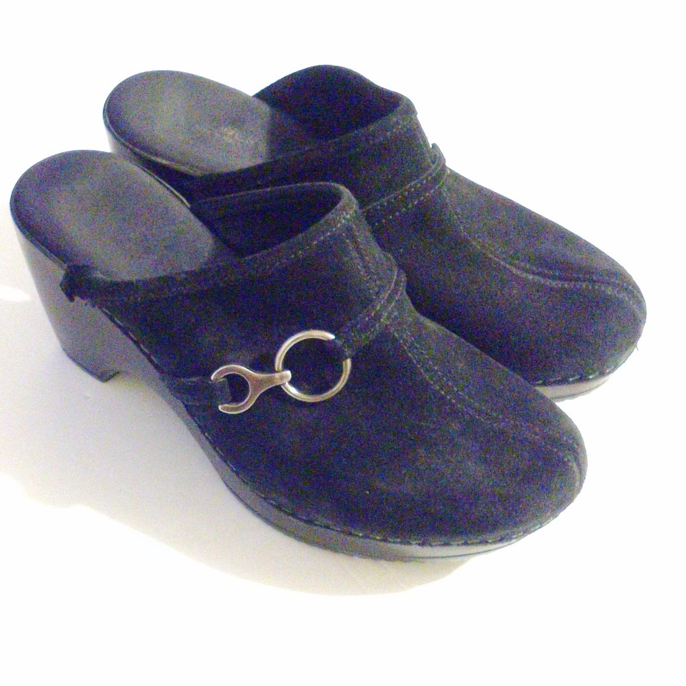 Nine West Size 6 Mules Clogs Black Buckled Detail